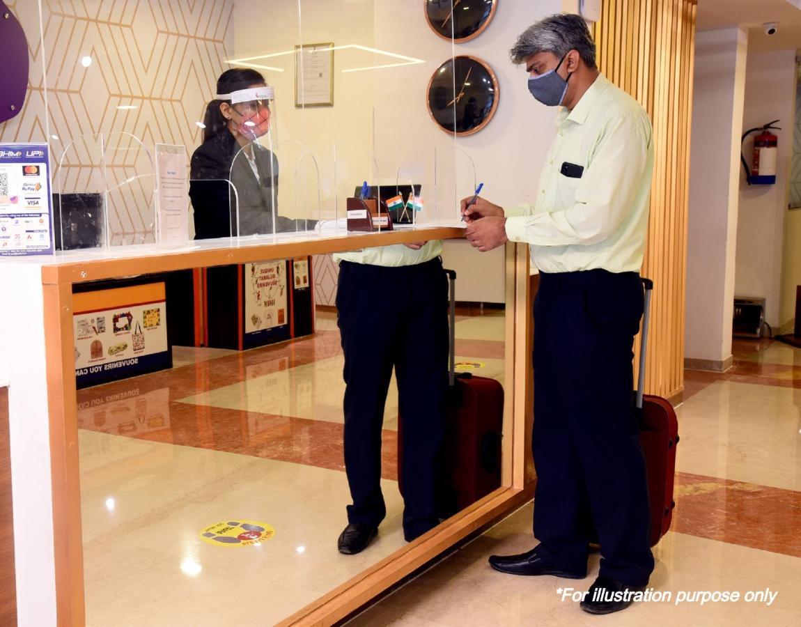 פונה Oyo Hotel Padma Krishna Near Lal Mahal מראה חיצוני תמונה