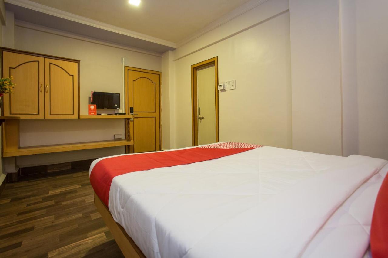 פונה Oyo Hotel Padma Krishna Near Lal Mahal מראה חיצוני תמונה